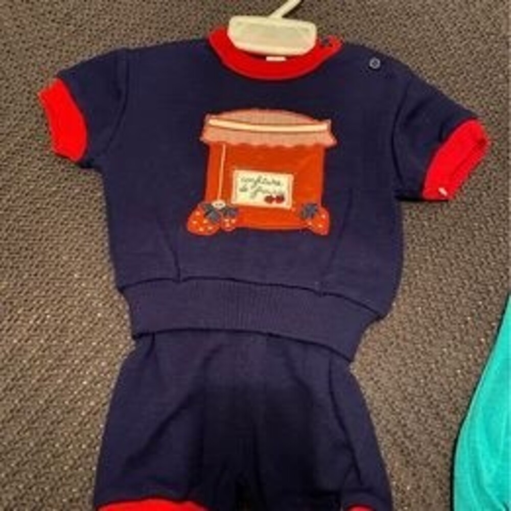 6 Month Infant Clothing (BOTH) CLOTHING 076] - Picture 3 of 3